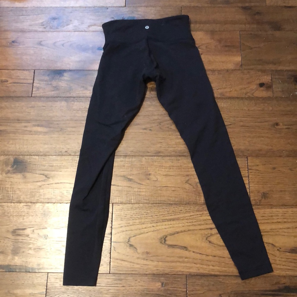 Lululemon black wunder under